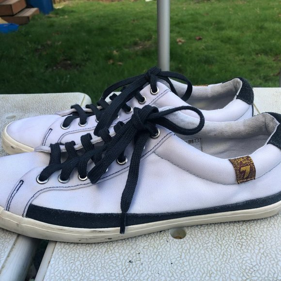 7 for all mankind Men's White canvas shoes size 8 - Picture 4 of 8